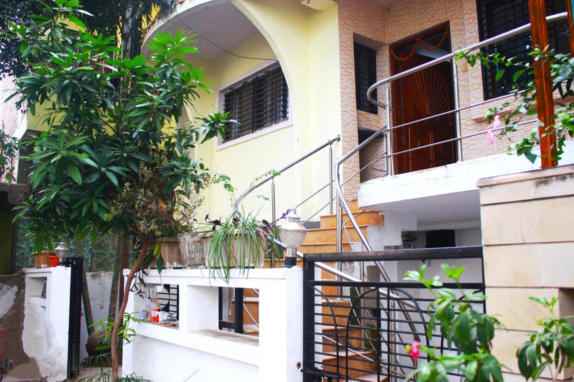 אאורנגבד Gangotri Guest House מראה חיצוני תמונה