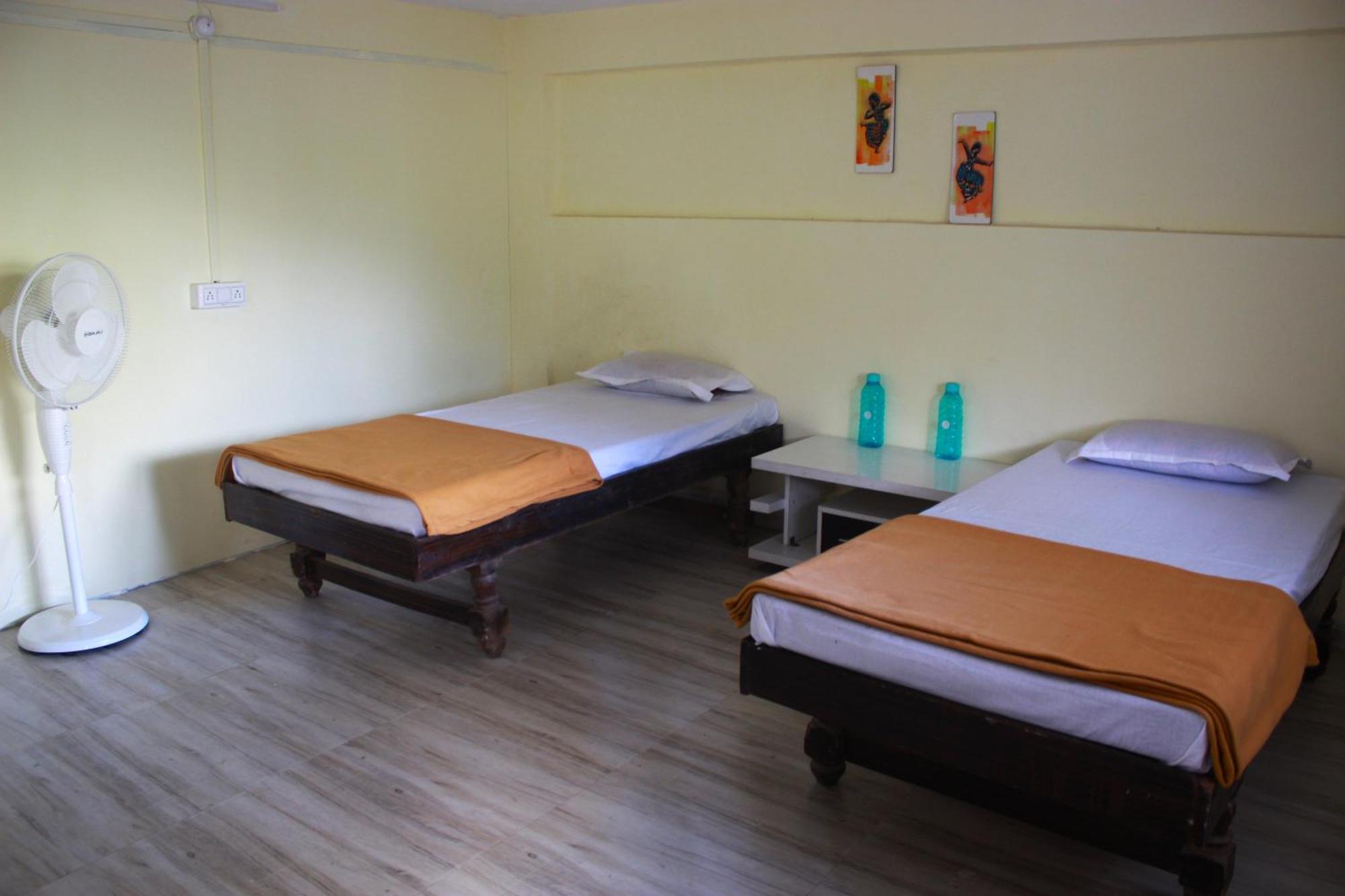 אאורנגבד Gangotri Guest House מראה חיצוני תמונה